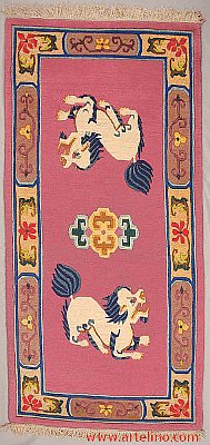Tibetischer Teppich mit Schneelöwe.