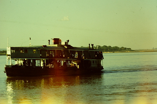 mandalay-irrawaddy-boat