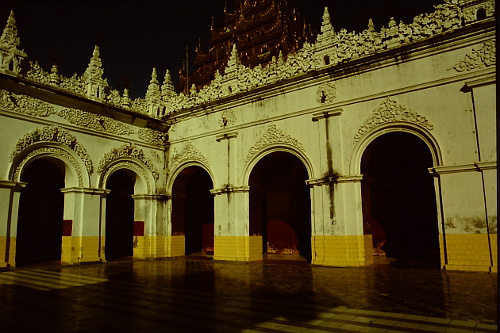 mandalay-palace-late-afternoon