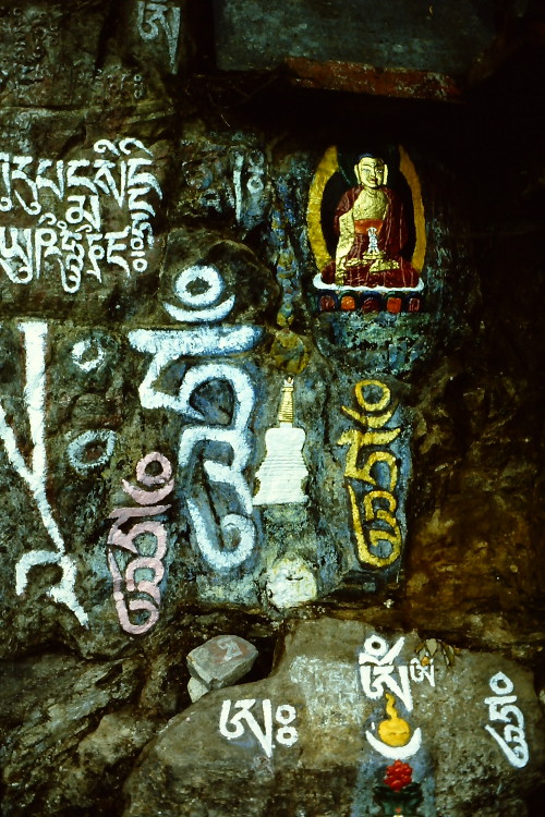 buddhist-paintings-writings