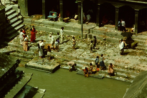 pashupatinath-life-river