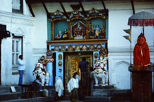 entrance-old-kings-palace