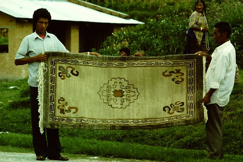 more-tibetan-vegetable-rugs-25