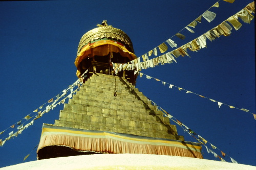 bodnath-stupa-sunny-day