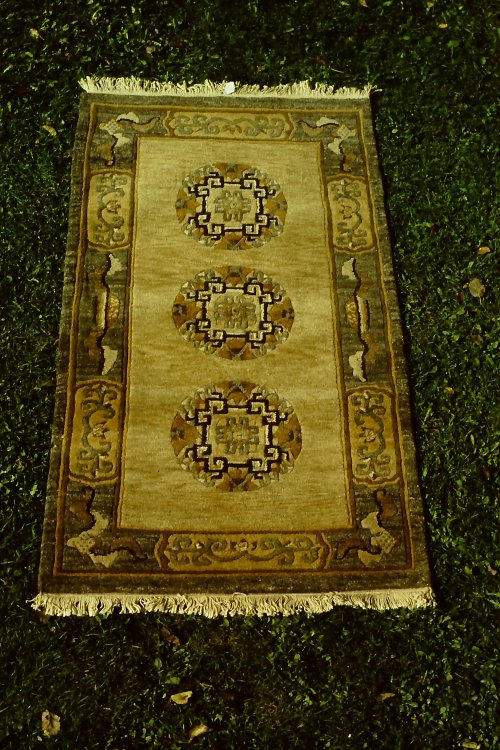 tibetan-rugs-vegetable-dyes-5