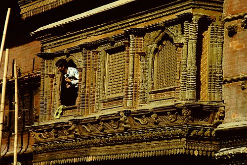 wood-carving-nepal1